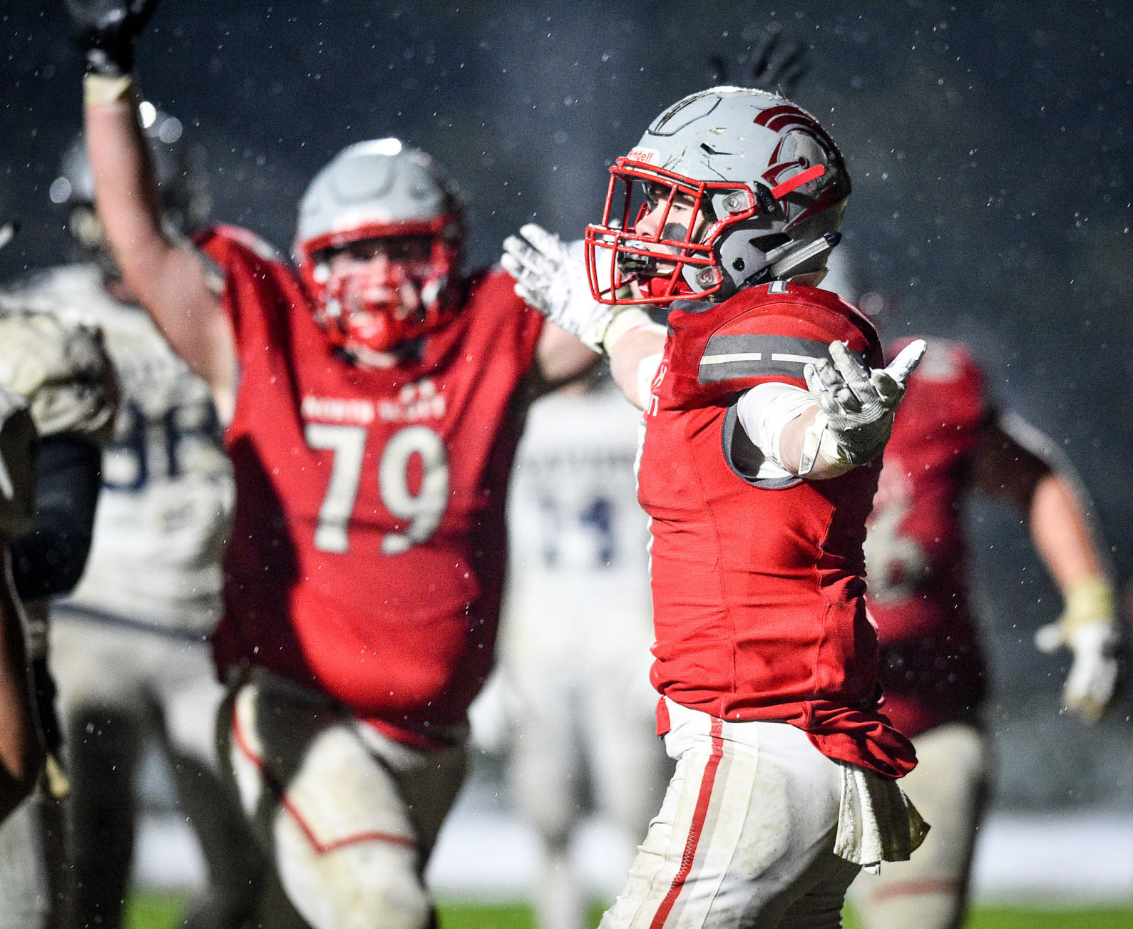 110119-qct-spt-ns-xavier-fball-052a.jpg